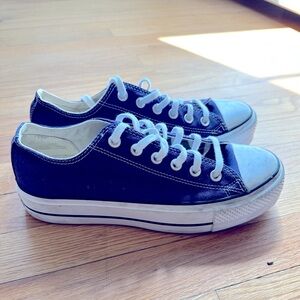 Converse purple platforms